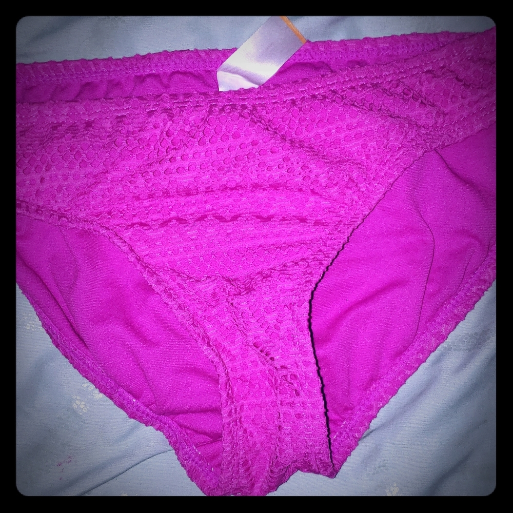 🔴 10 for $10.  Pink bathing suit bottoms